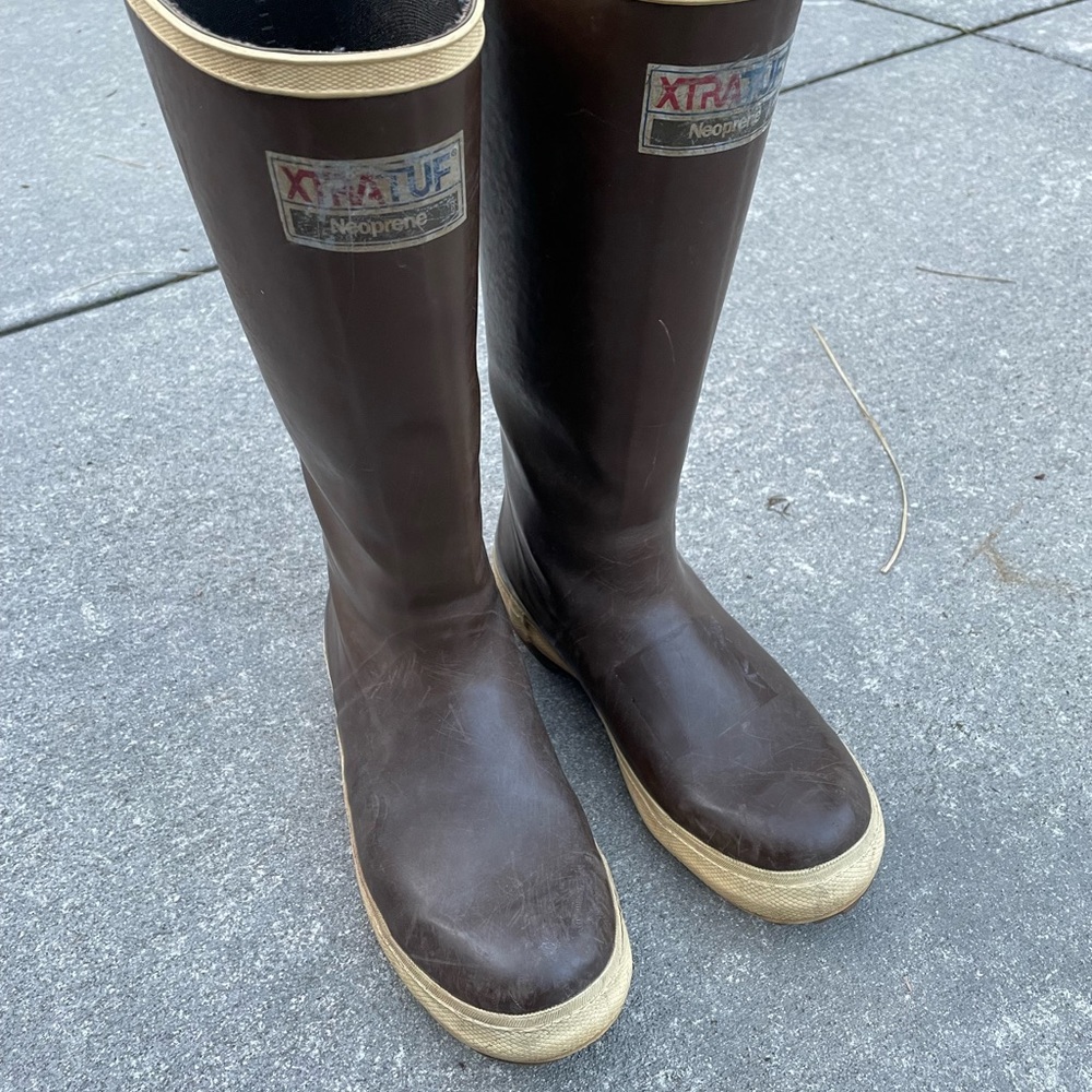 Xtratuf rubber boots